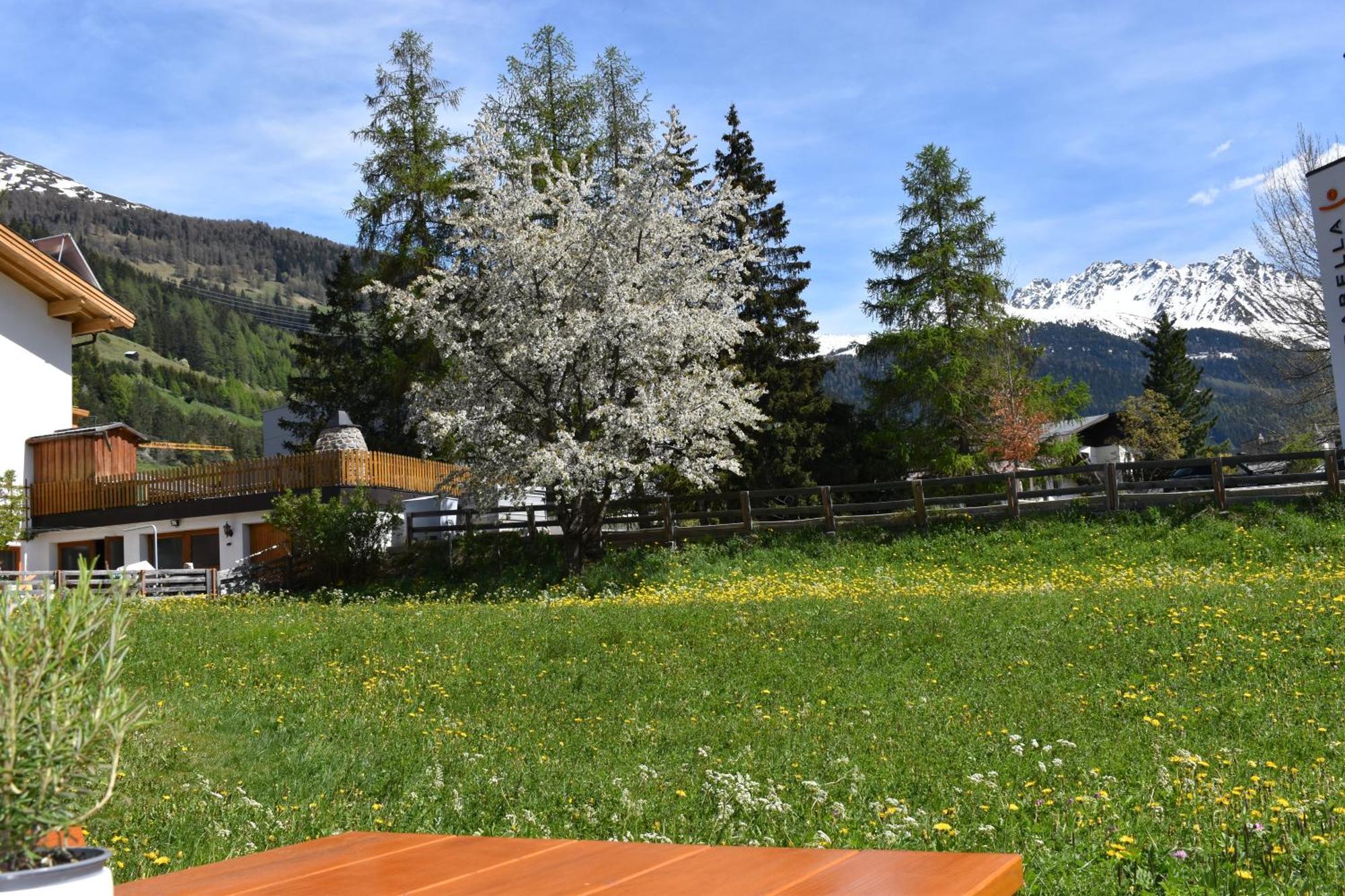Hirschstube Nauders B&B 외부 사진